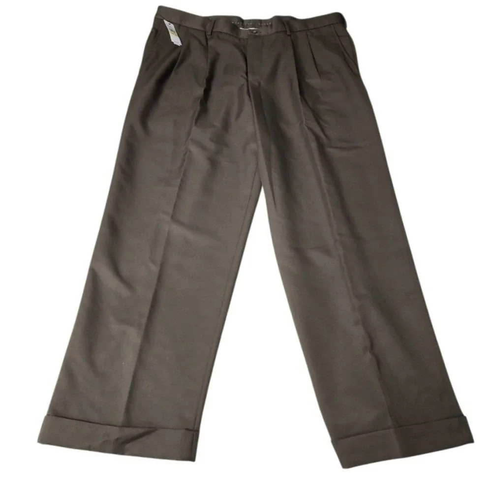 Van Heusen Dress Pants Mens 40x29 Brown Pleated Professional Microfiber